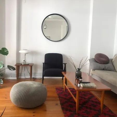 Comfortable And Elegant Flat In