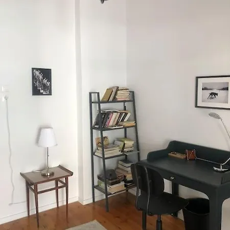 Apartman Comfortable And Elegant Flat In
